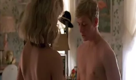 Brünette Schlampe bekommt lexy roxx pornos neu ihren nassen Schlitz von einem Schwarzen geleckt