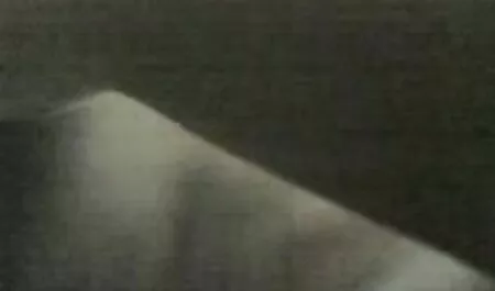 Young Libertines neue sexclips - Ein verspieltes Kätzchen, das Analsex liebt