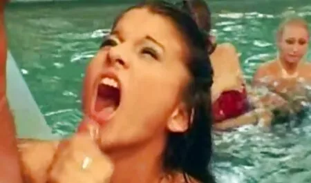 Nettes junges weißes Mädchen in Dessous nach Hause gebracht, gratis porno neu um Arsch gefickt zu werden