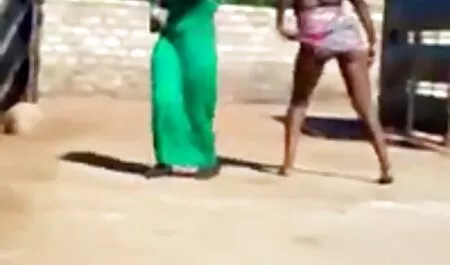 Schüchternes College-Mädchen mit großen natürlichen Titten bekommt harten neue deutsche pornodarstellerin Fick zu Org