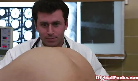 Papa neue pornos kostenlos - Vollbrüstige Brünette masturbiert