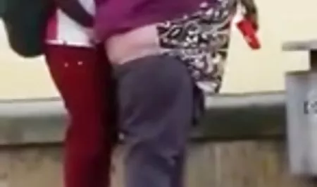 Schließen die neusten deutschen pornos Sie mehrere Flaschen Masturbation!