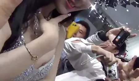 Schwanzlutschen Indian Babe bekommt ihre neue sexvideos Muschi gefingert