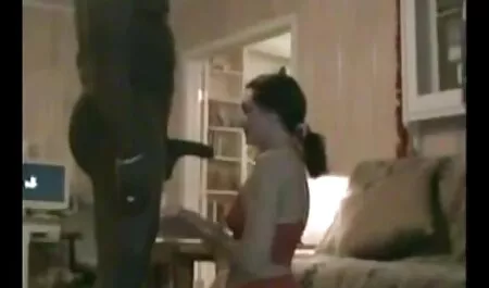 Raven Bay fickt neue deutsche pornodarstellerin ihren Vermieter