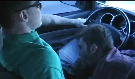 Asiatisches Mädchen, das großes Rindfleisch aktuelle sexfilme nimmt