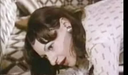 Manami Komukai in aktuelle deutsche pornos Strümpfen fickt mit einem Vibrator