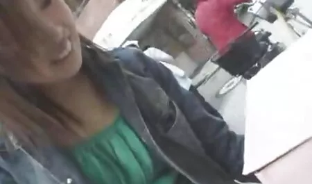 Sexy PAWG fickt sich mit neue deutschsprachige pornos einem Dildo AL84