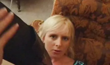 Mädchen neue private pornos und ein Staubsauger