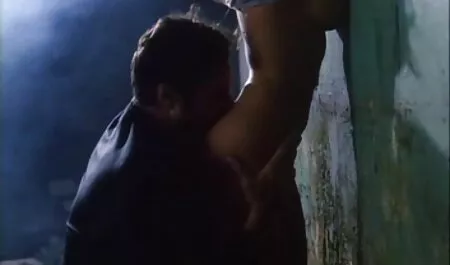 Teasing rosa Muschi von pornos neu Saki vor dem Ficken