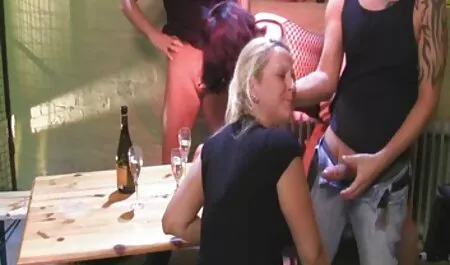 Liebe ihre Floppy Titten und die neusten pornos Bauch