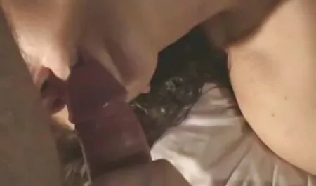 Die neue kostenlose pornos blonde MILF ist interracial eingetaucht