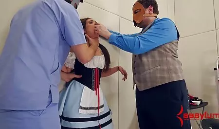 Harter Schwanz porn neu für Brünette mit krausem Haar